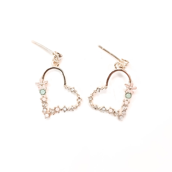 Boho Gold Romance Garden | Gold Heart Earrings - Picture 4 of 5